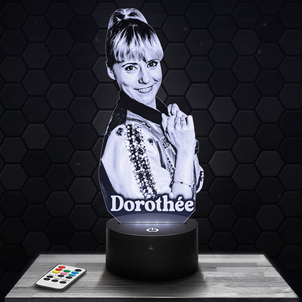 Dorothée
  3D LED lamp